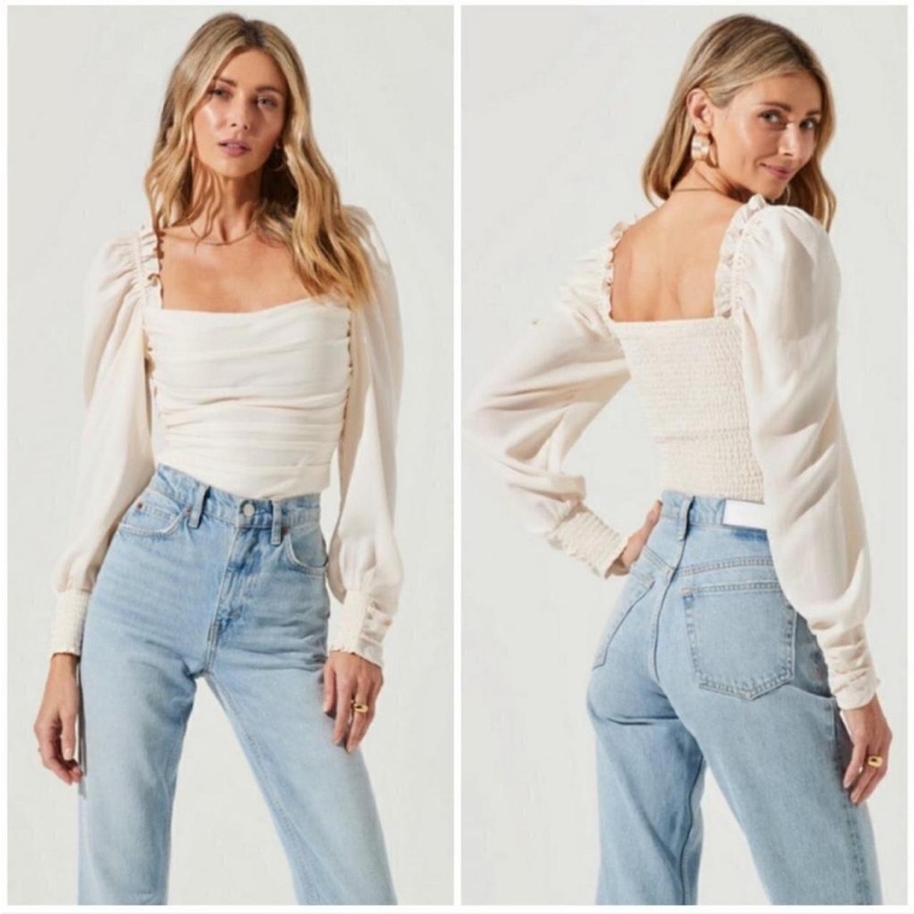 ASTR the Label Puff Sleeve Square Neck Top